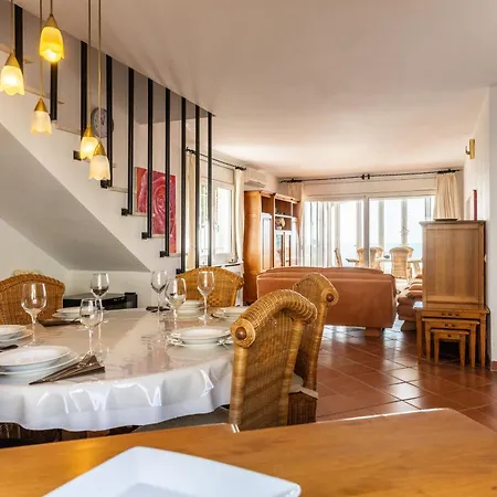 펜션 Uhe By Danlux Invest 또사데마르