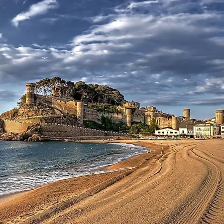 Uhe By Danlux Invest *