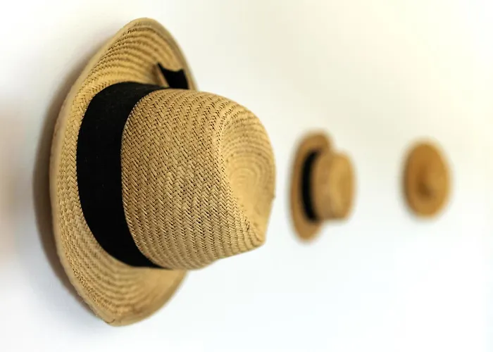 Uhe By Danlux Invest *